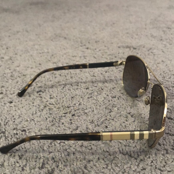 COPY - COPY - Burberry Womens sunglasses